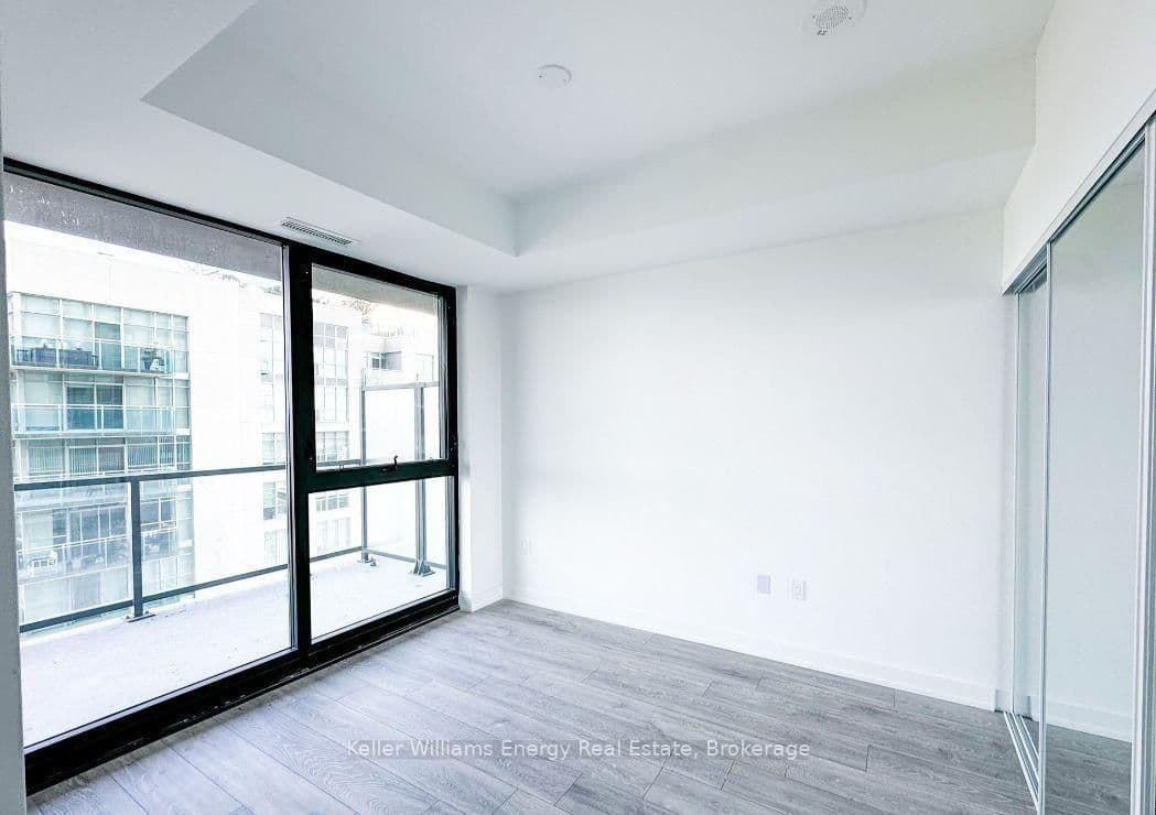 1606 Charles Street, Unit 810 thumbnail 6