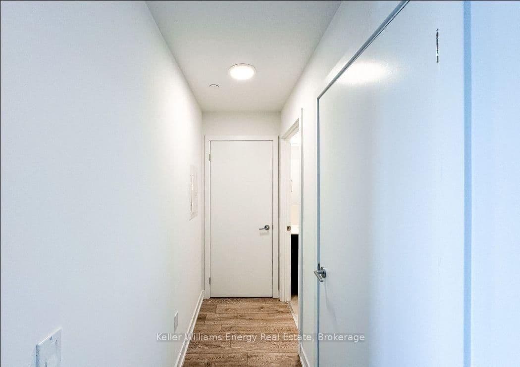 1606 Charles Street, Unit 810 thumbnail 9