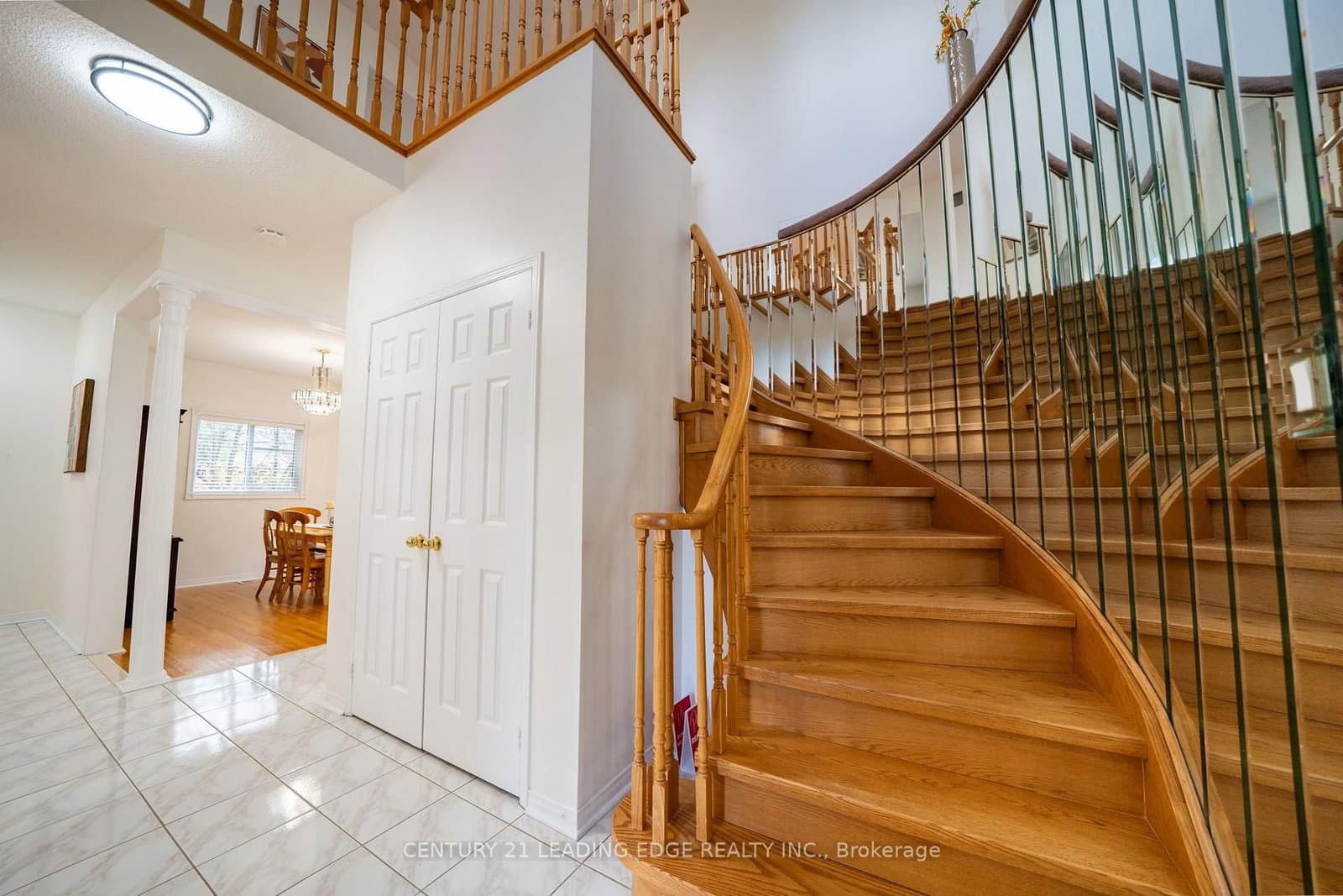 1595 Deerhurst Court thumbnail 18
