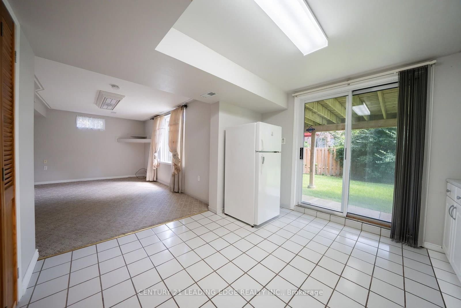 1595 Deerhurst Court thumbnail 42