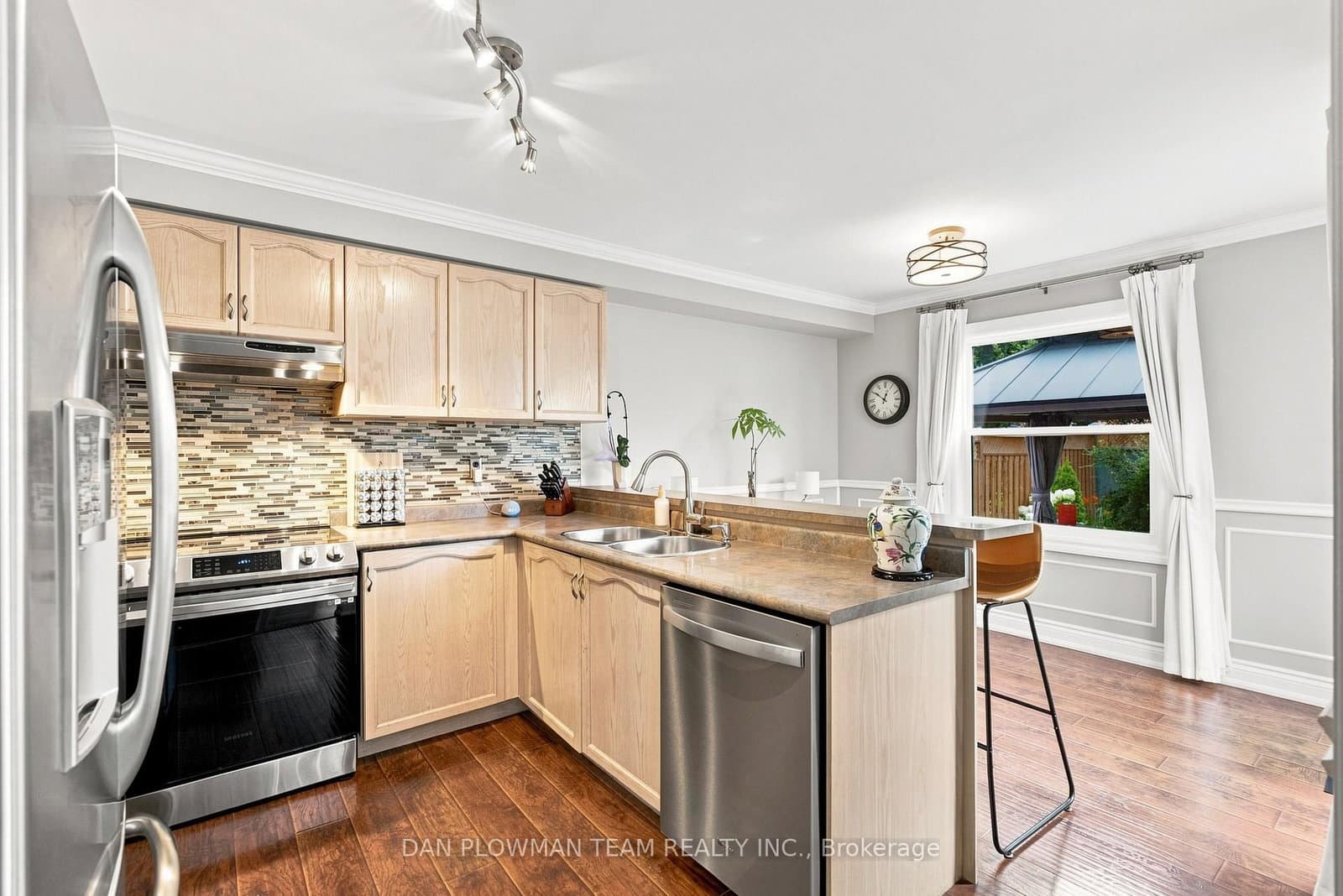 52 Wells Crescent thumbnail 11