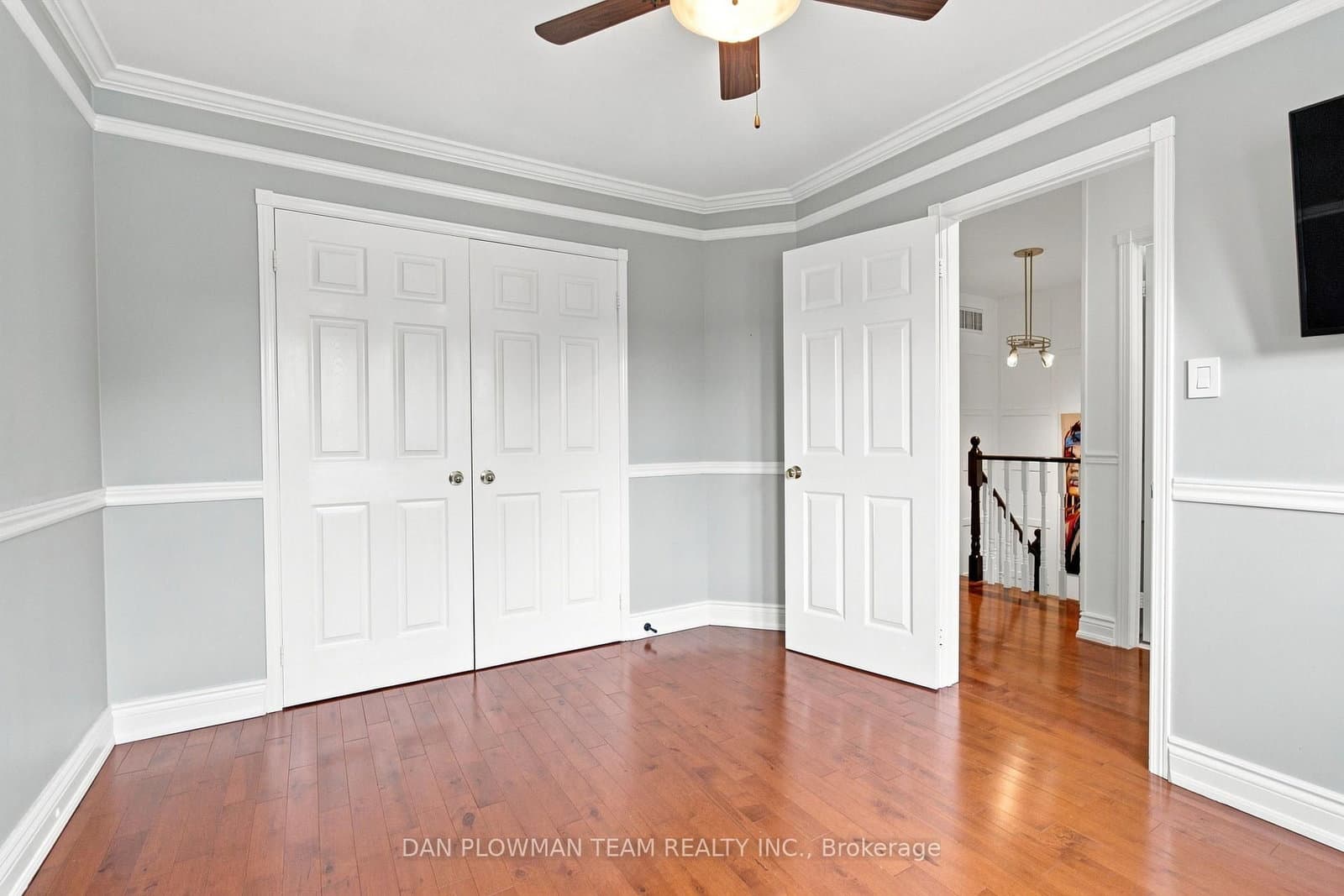 52 Wells Crescent thumbnail 29