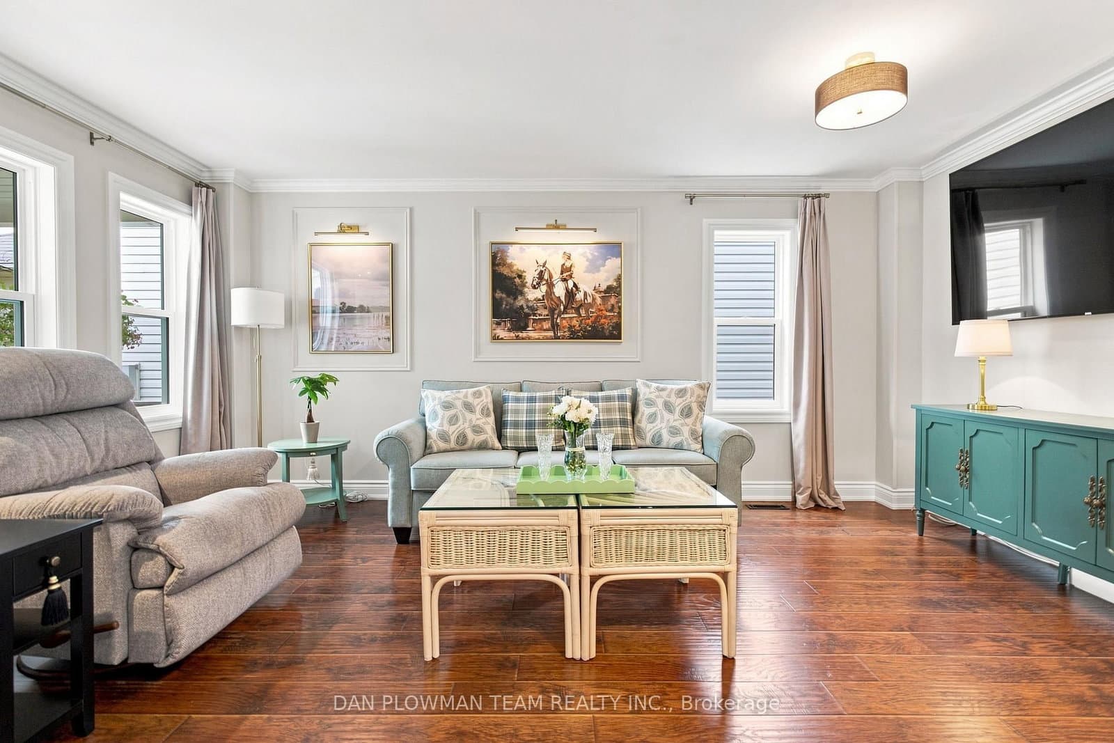 52 Wells Crescent thumbnail 5