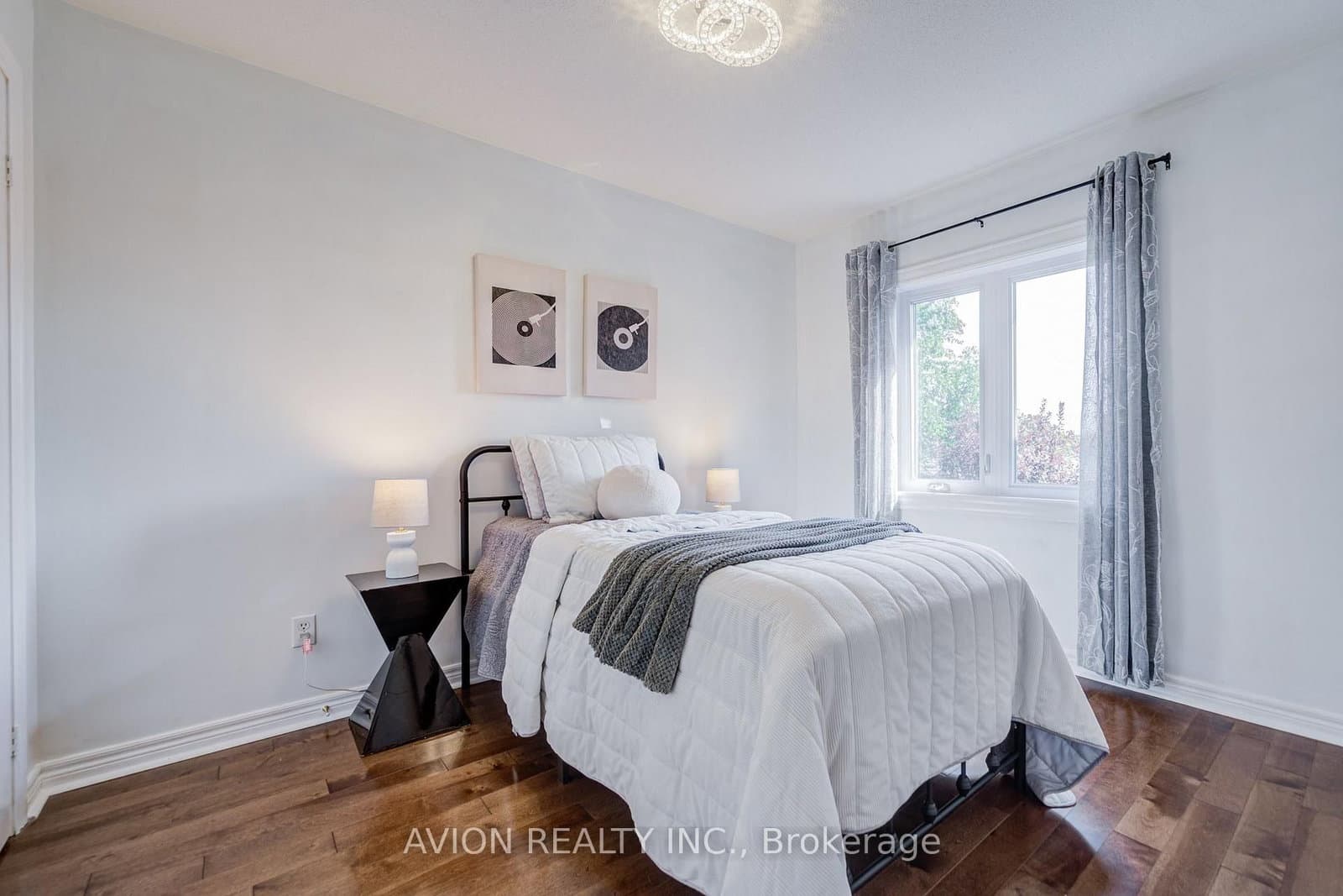 83 Stonebridge Boulevard thumbnail 27