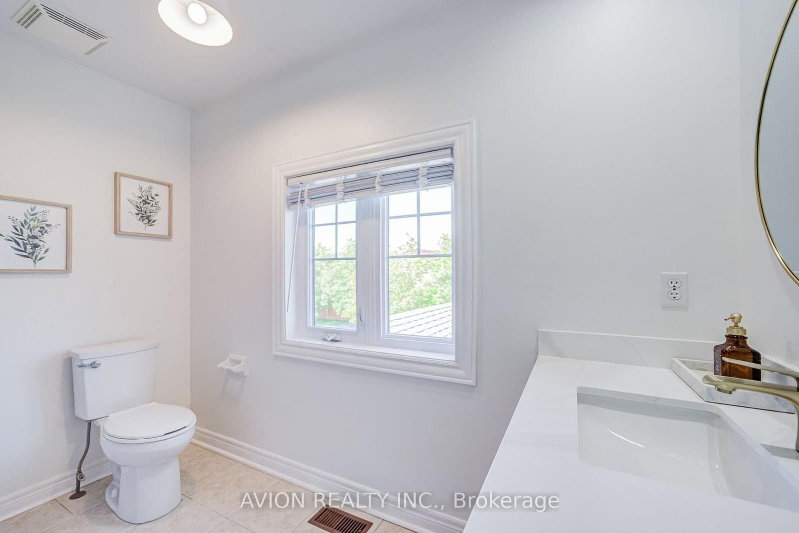 83 Stonebridge Boulevard thumbnail 32