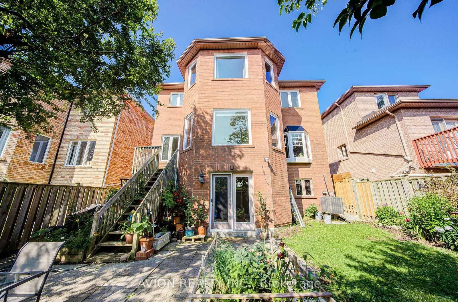 83 Stonebridge Boulevard thumbnail 44