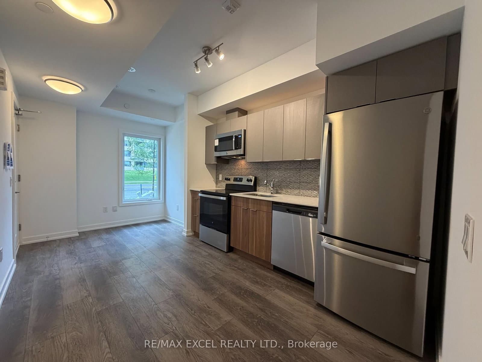 3069 Pharmacy Avenue, Unit 10 thumbnail 5