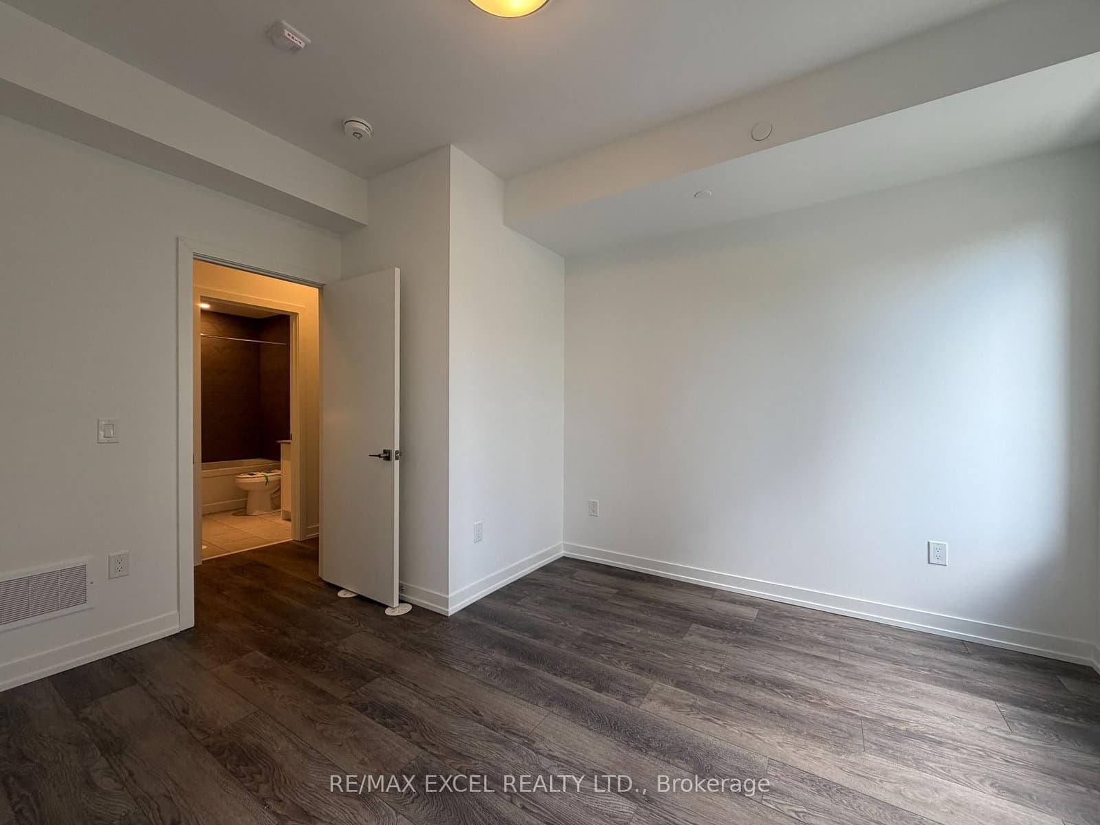 3069 Pharmacy Avenue, Unit 10 thumbnail 8