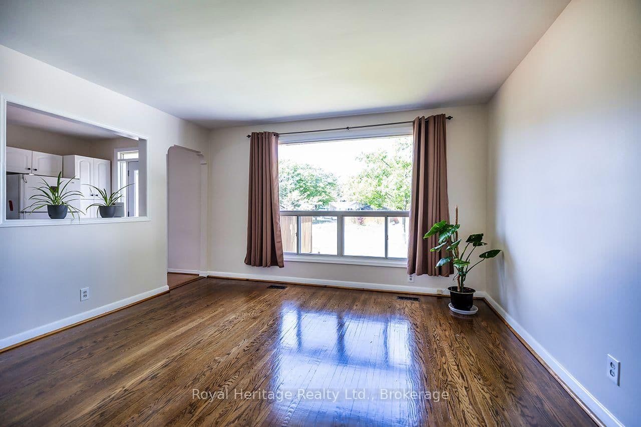 42 Thorncroft Crescent thumbnail 12