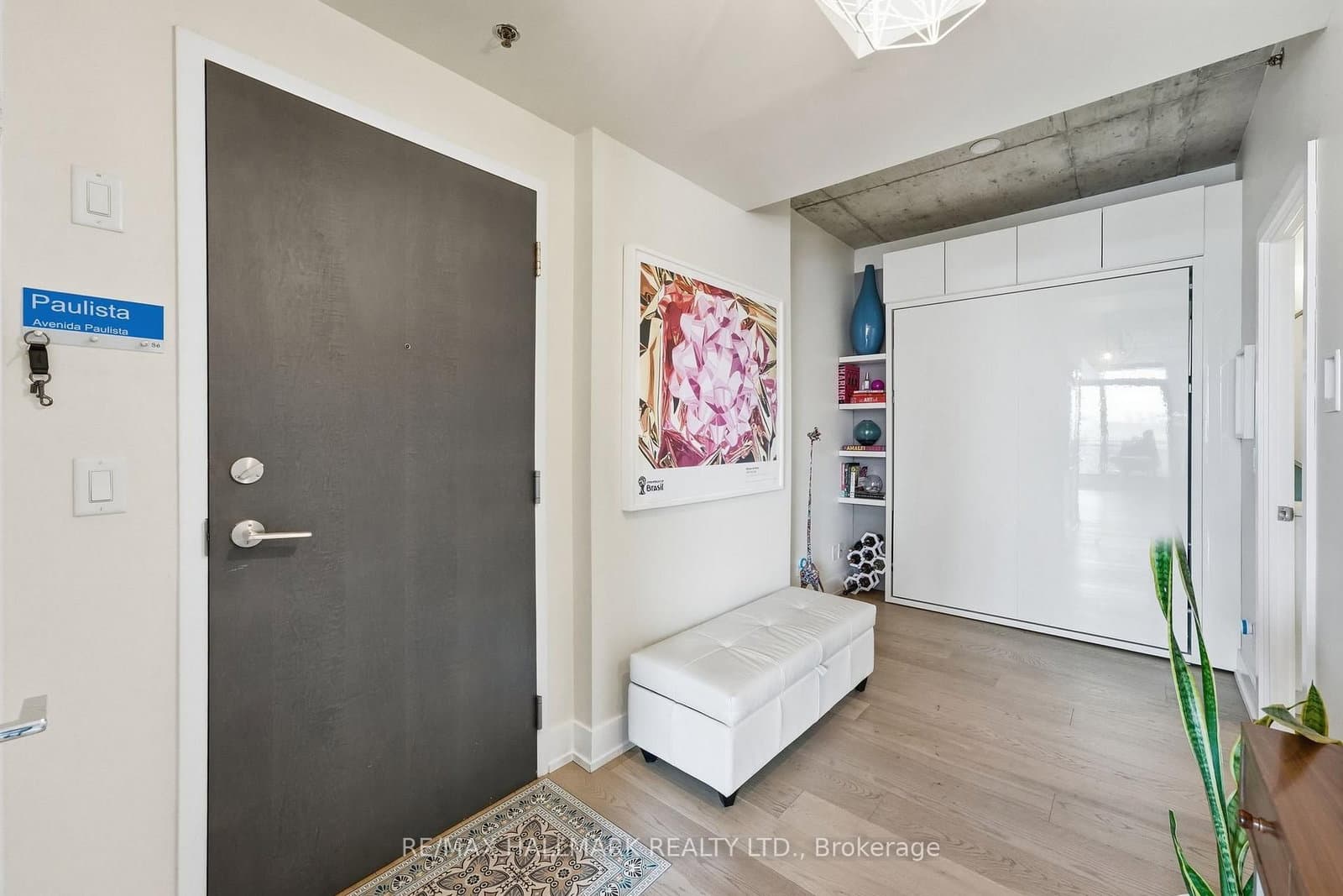 630 Queen Street E, Unit 602 thumbnail 3