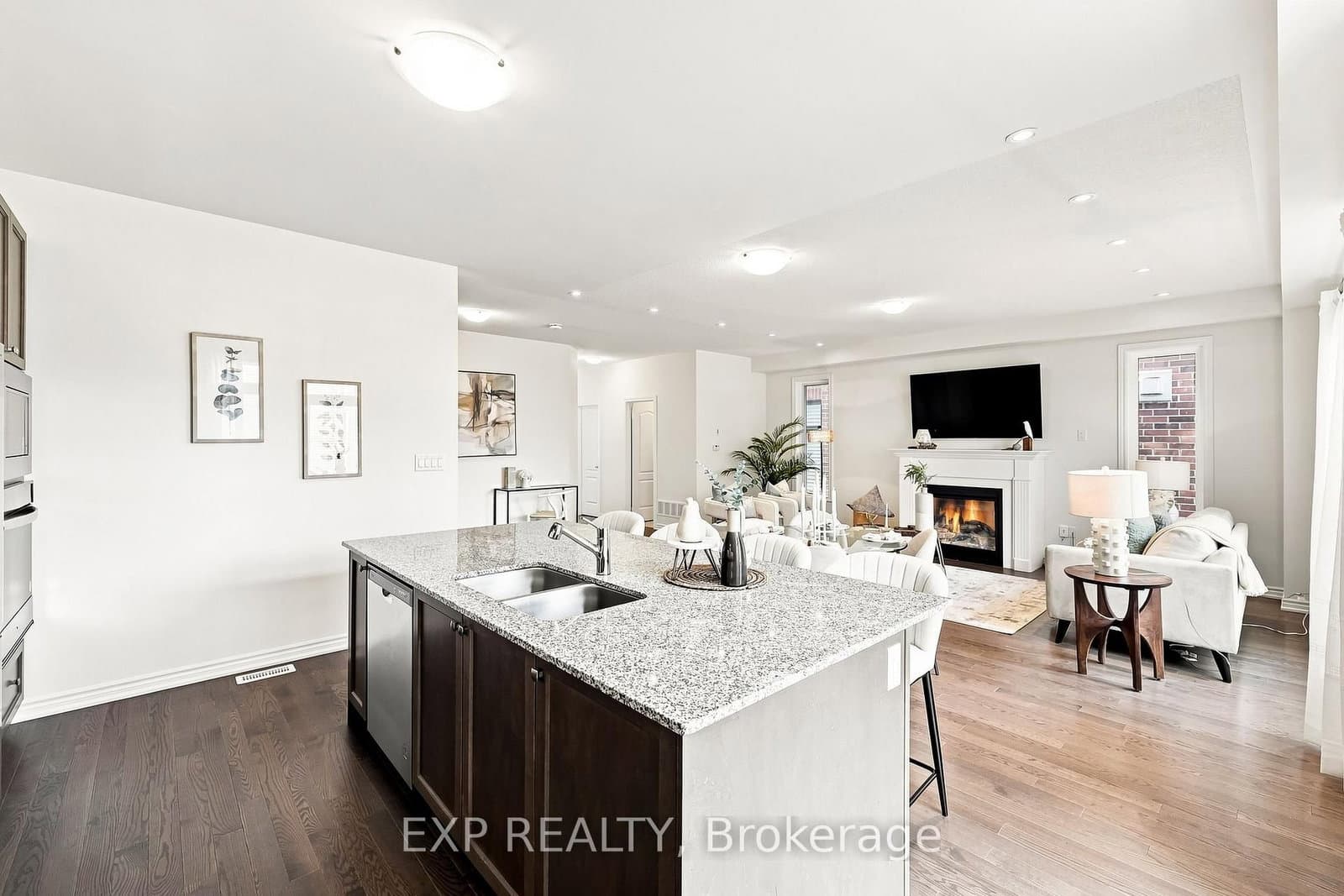 2144 Hallandale Street thumbnail 11