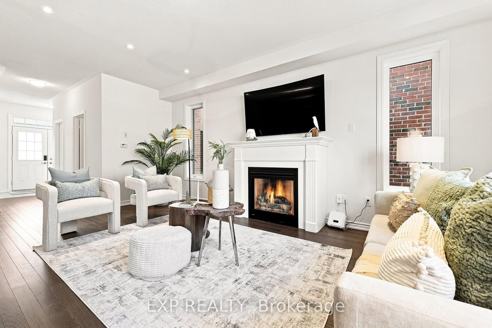 2144 Hallandale Street thumbnail 15