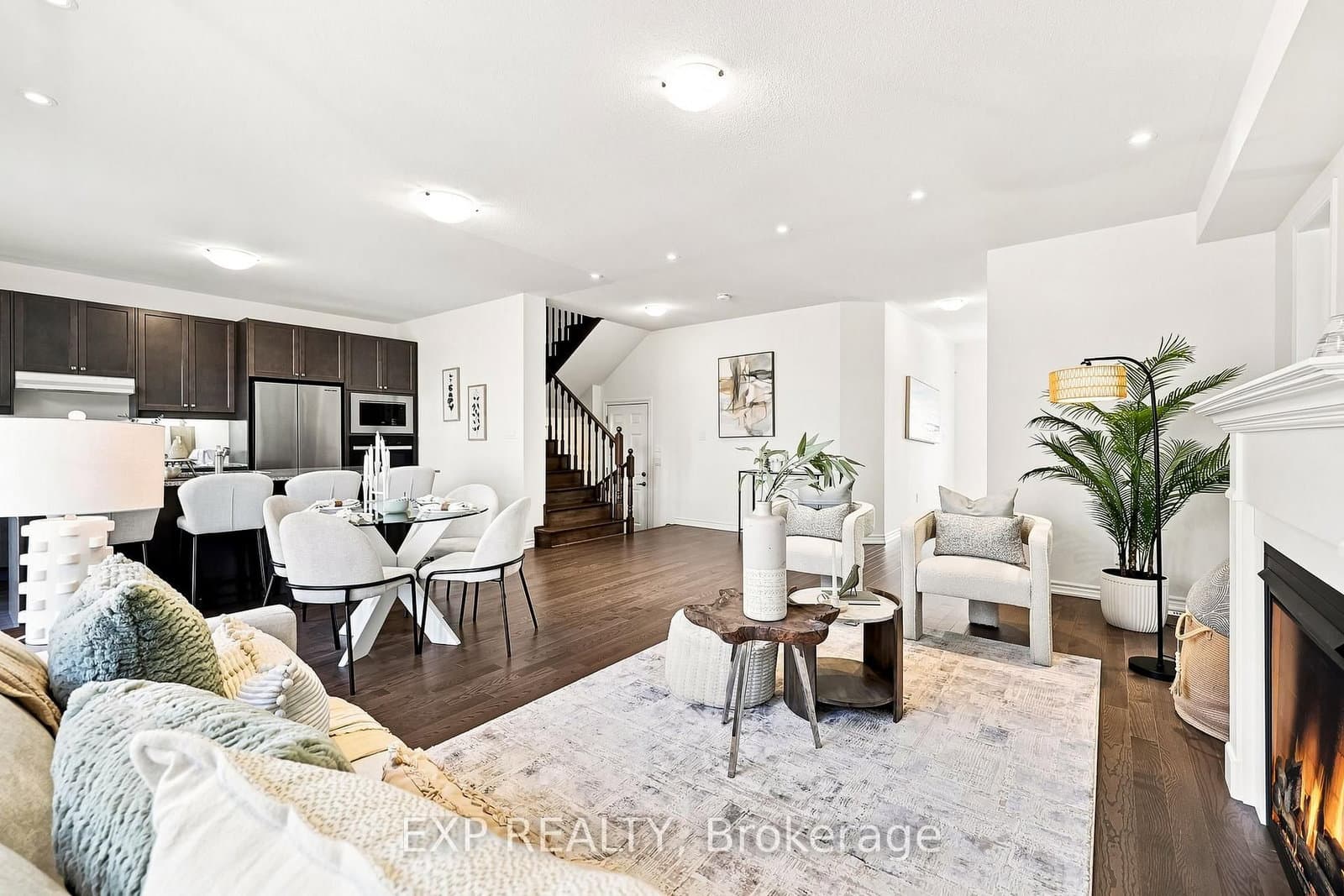 2144 Hallandale Street thumbnail 16