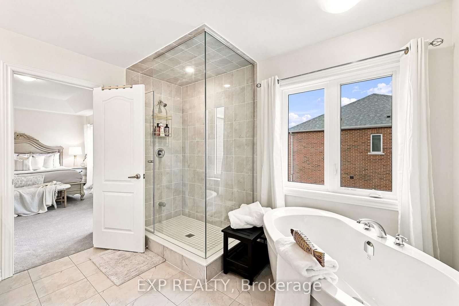 2144 Hallandale Street thumbnail 25