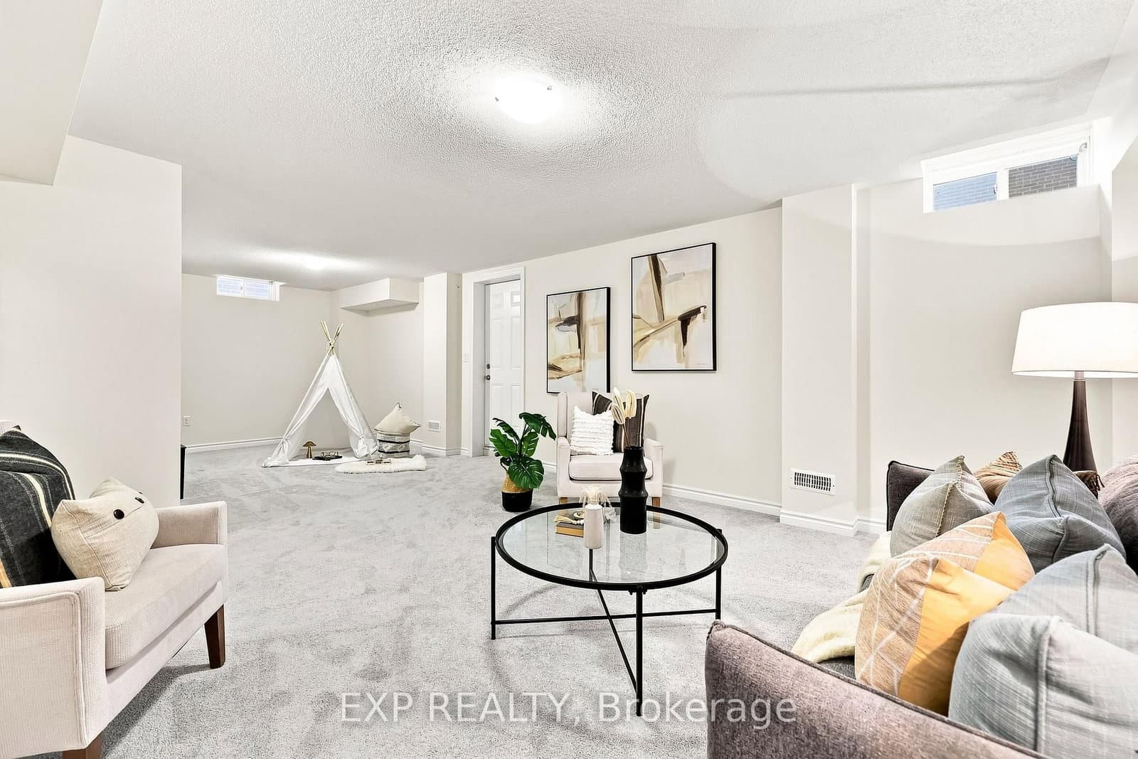 2144 Hallandale Street thumbnail 39