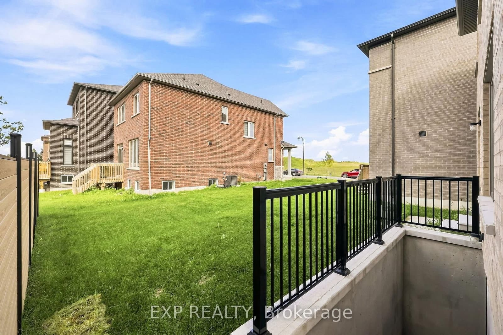 2144 Hallandale Street thumbnail 44