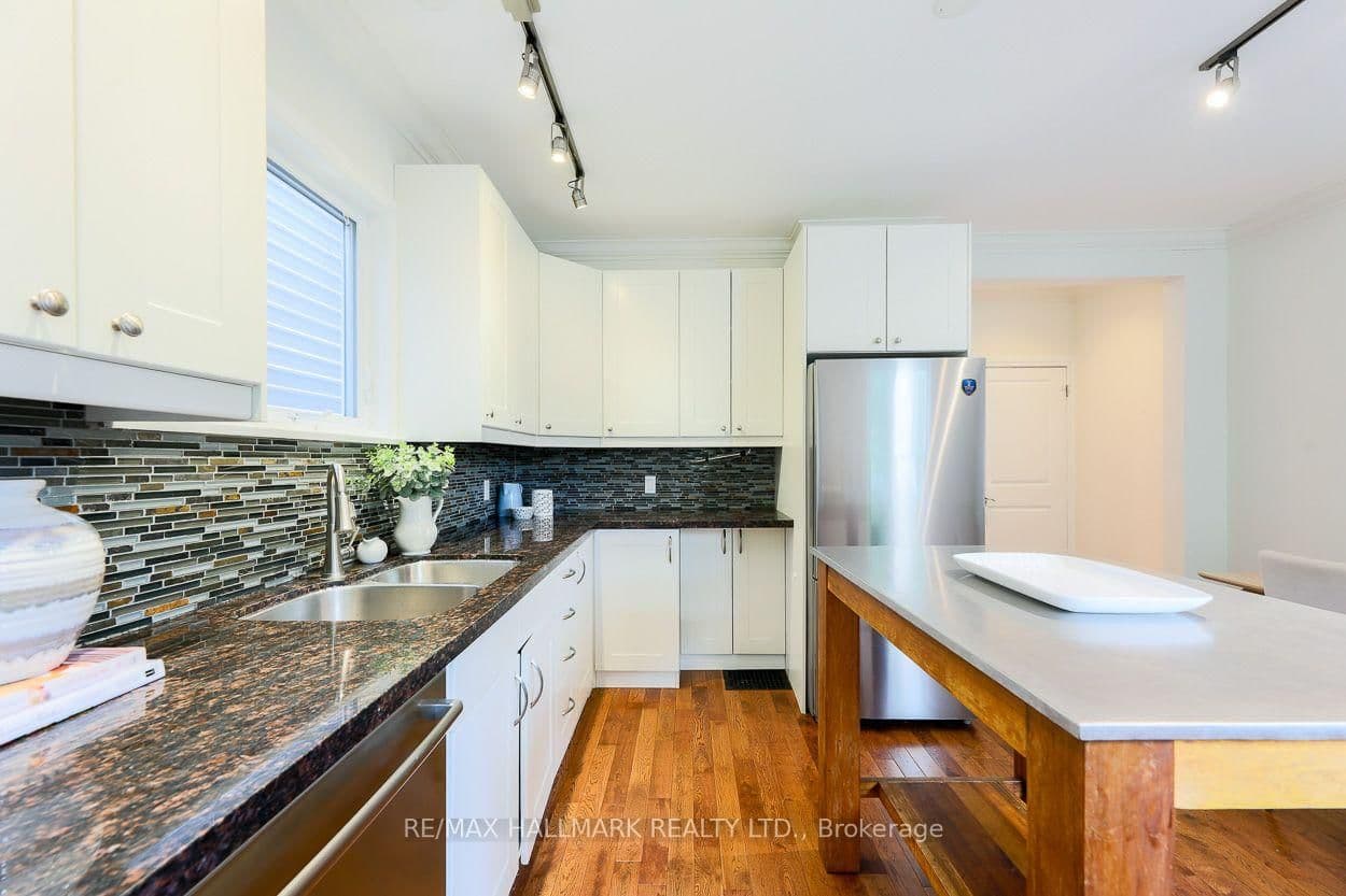 38 Boultbee Avenue thumbnail 10