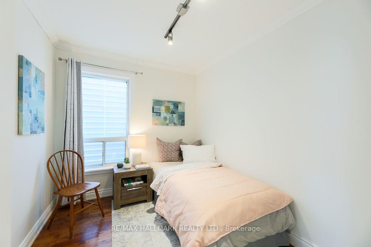 38 Boultbee Avenue thumbnail 13