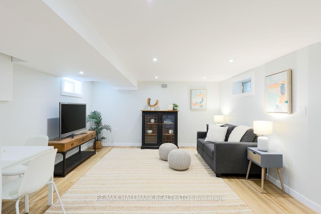 38 Boultbee Avenue thumbnail 15