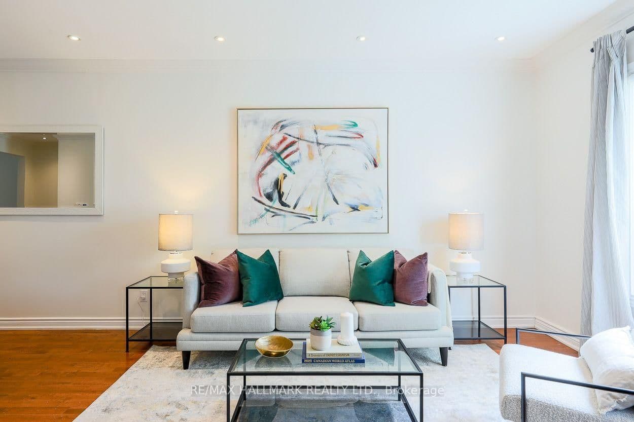 38 Boultbee Avenue thumbnail 4