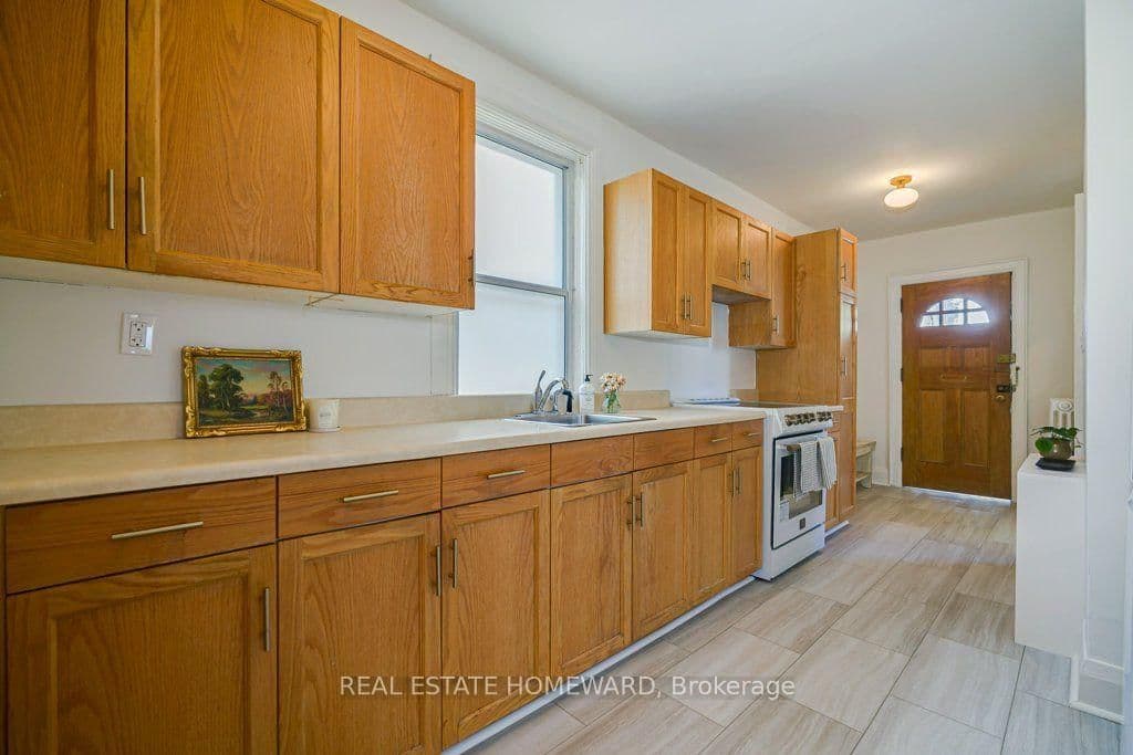 94 Wiley Avenue thumbnail 13