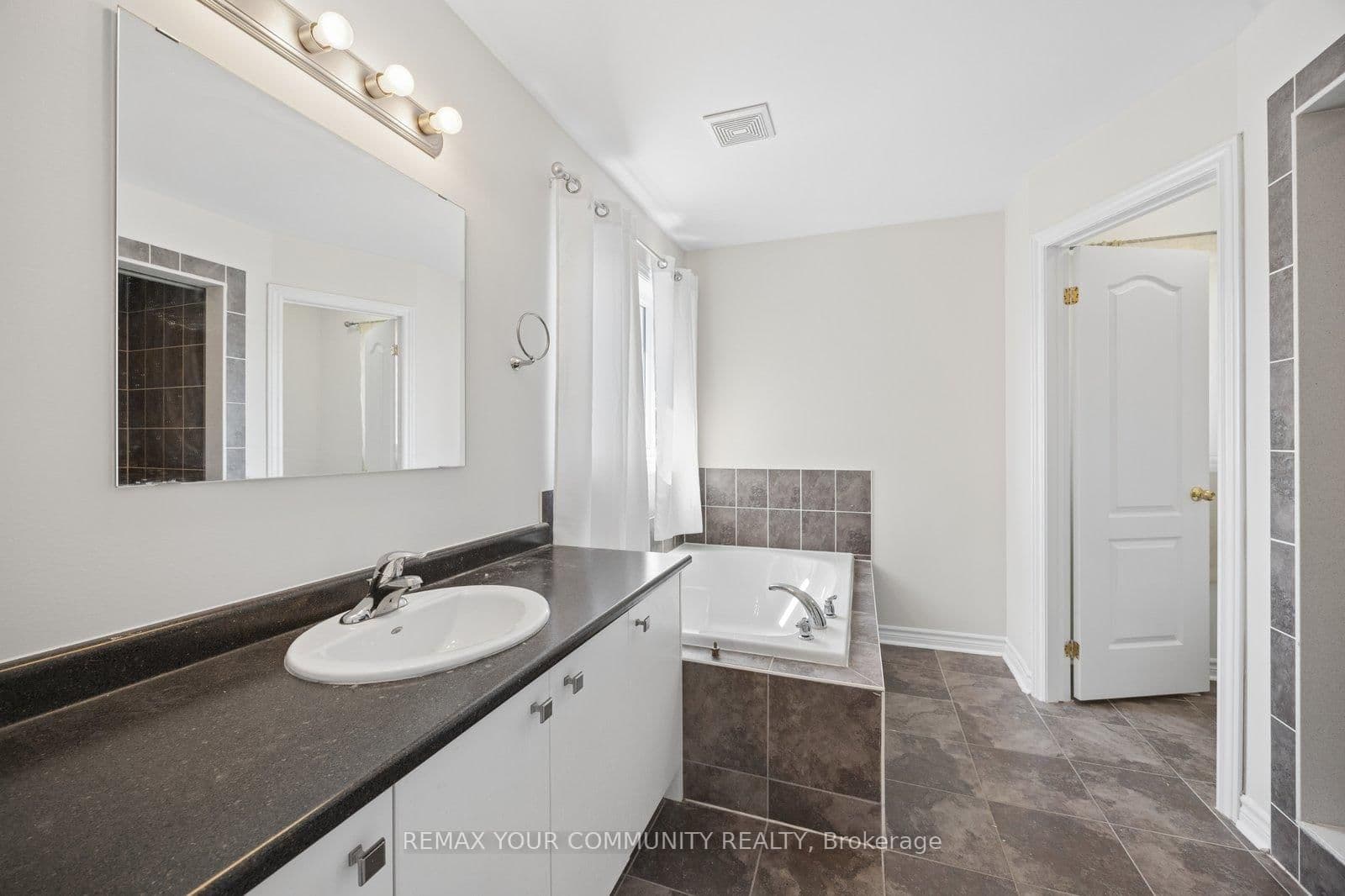 905 Greenhill Avenue thumbnail 10