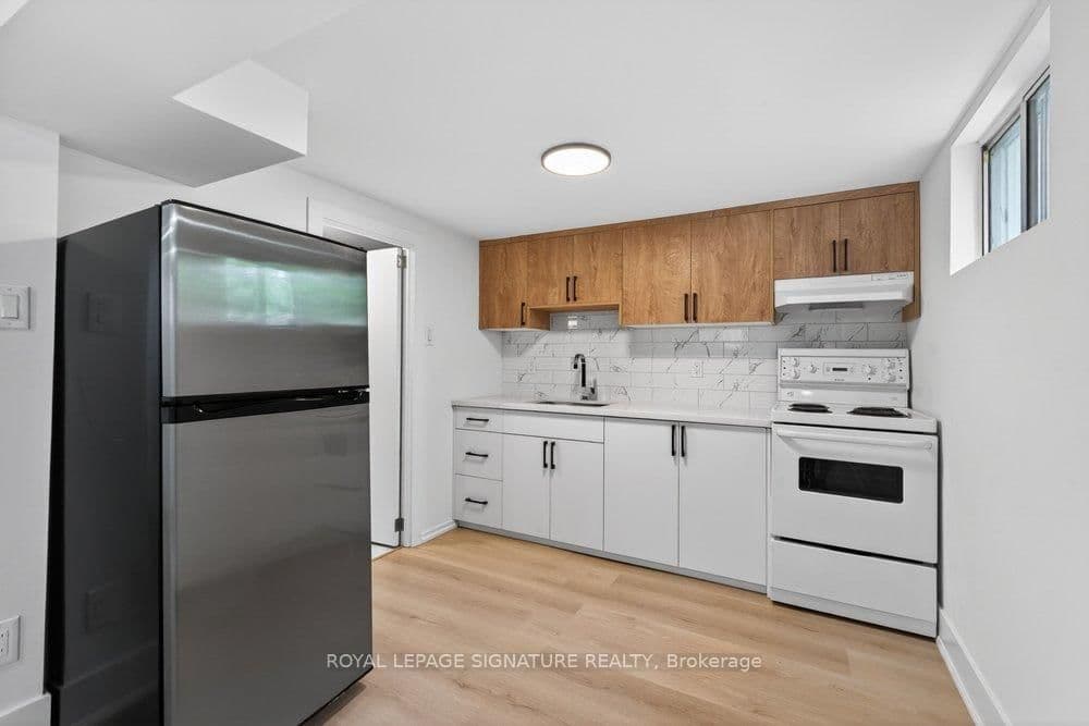297 Kennedy Road, Unit Basement thumbnail 4