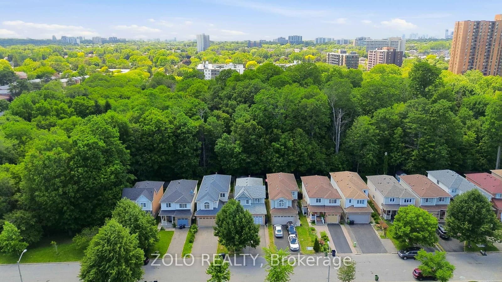 82 Piperbrook Crescent thumbnail 3
