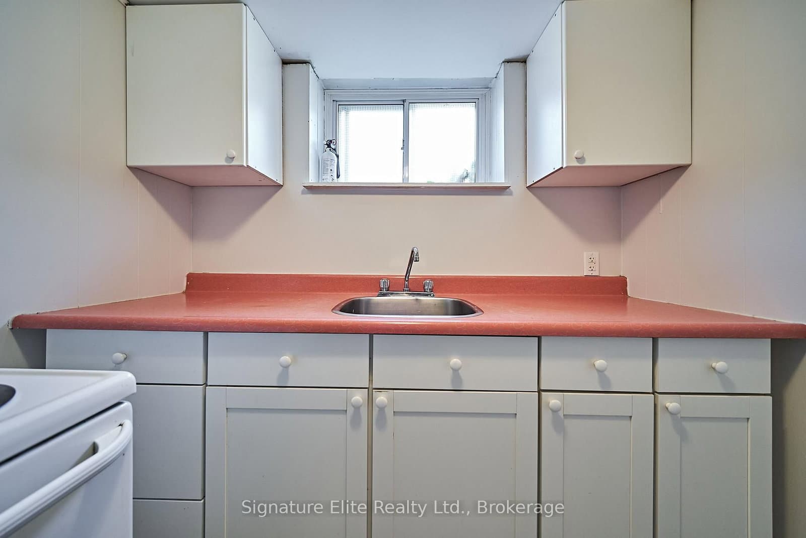 88 Burcher Road, Unit Bsmt thumbnail 9