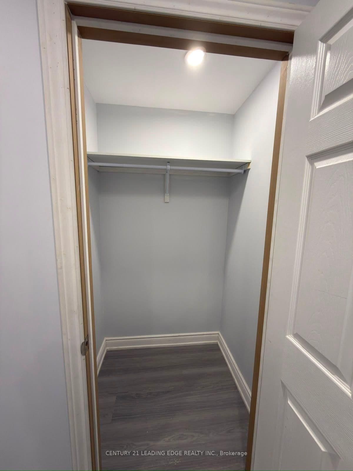 1373 Clearbrook Drive thumbnail 6