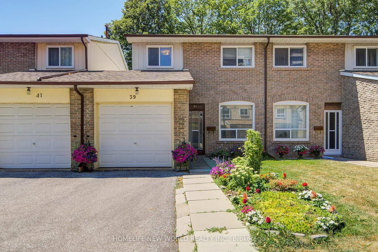 44 Chester Le Boulevard, Unit 39 - Image 1