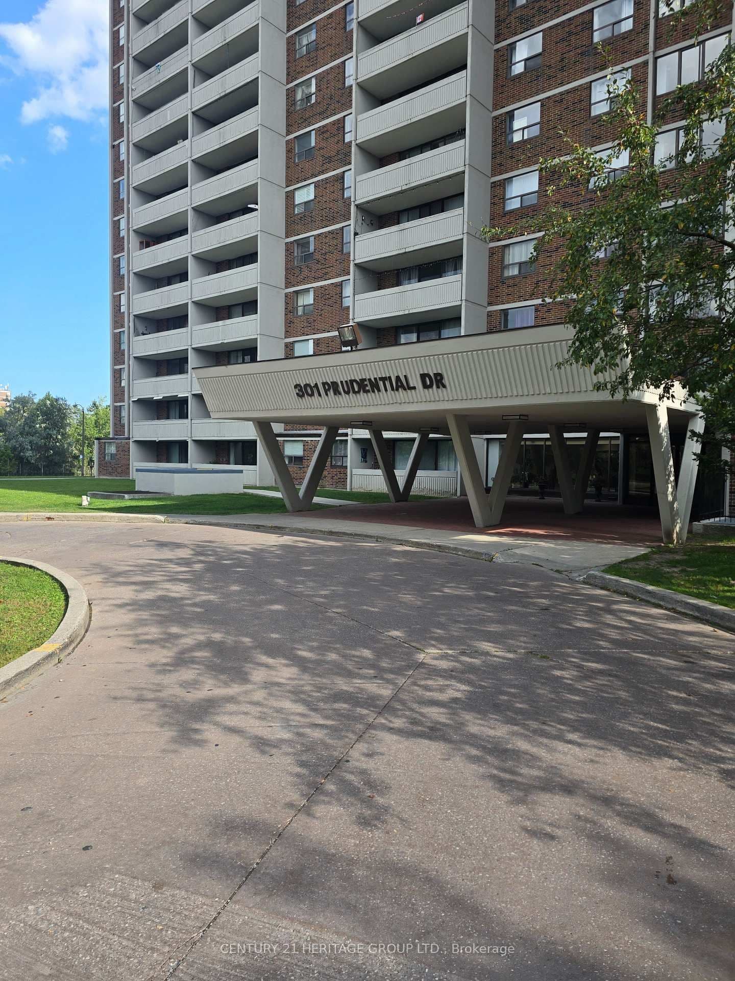 301 Prudential Drive, Unit 1708 thumbnail 2