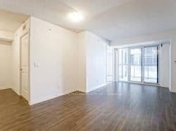 30 Meadowglen Place, Unit 219 thumbnail 13