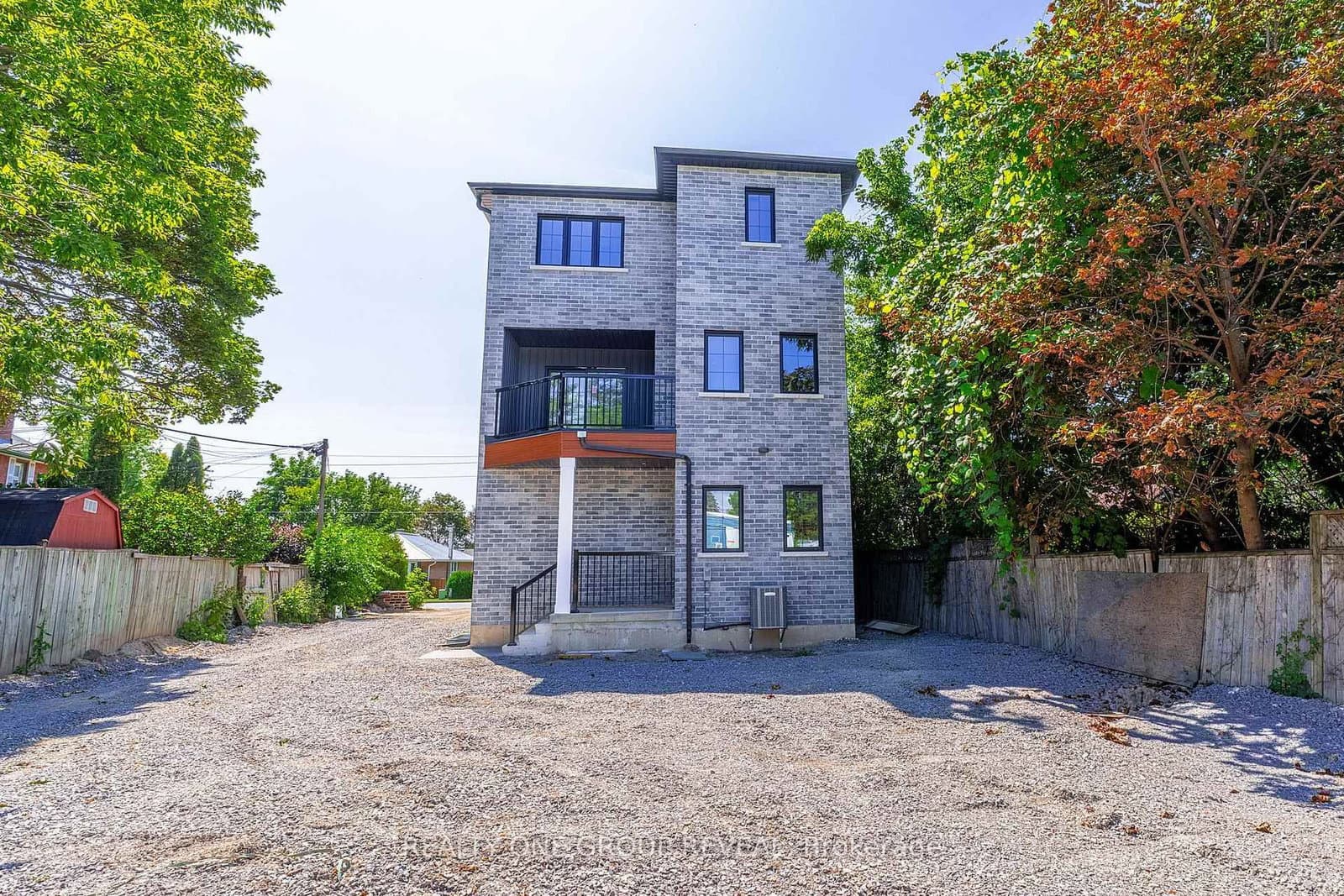 24 Queen Street, Unit 1 thumbnail 18