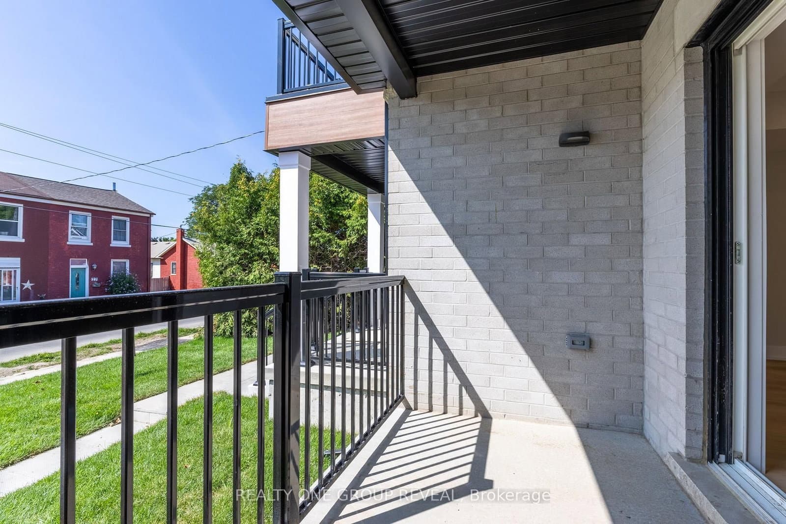 24 Queen Street, Unit 1 thumbnail 5