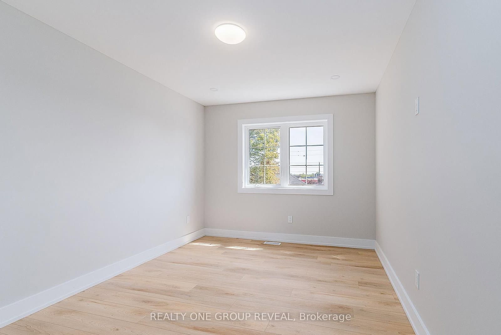 24 Queen Street, Unit 2 thumbnail 11