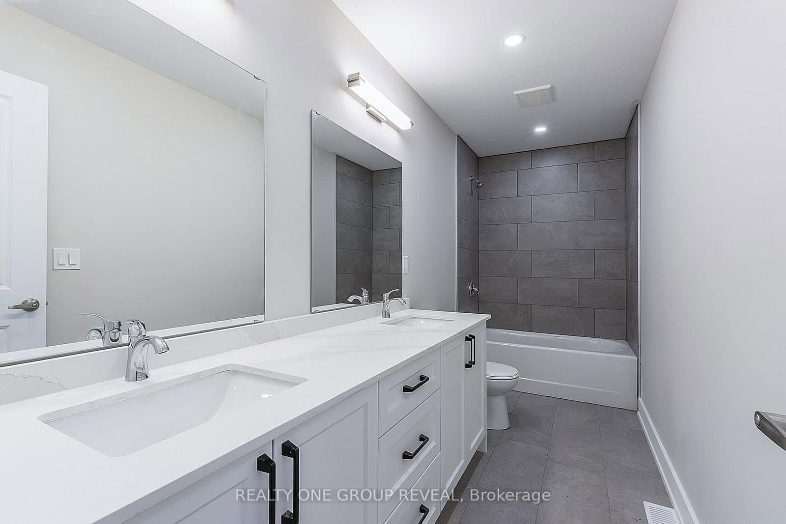 24 Queen Street, Unit 2 thumbnail 13