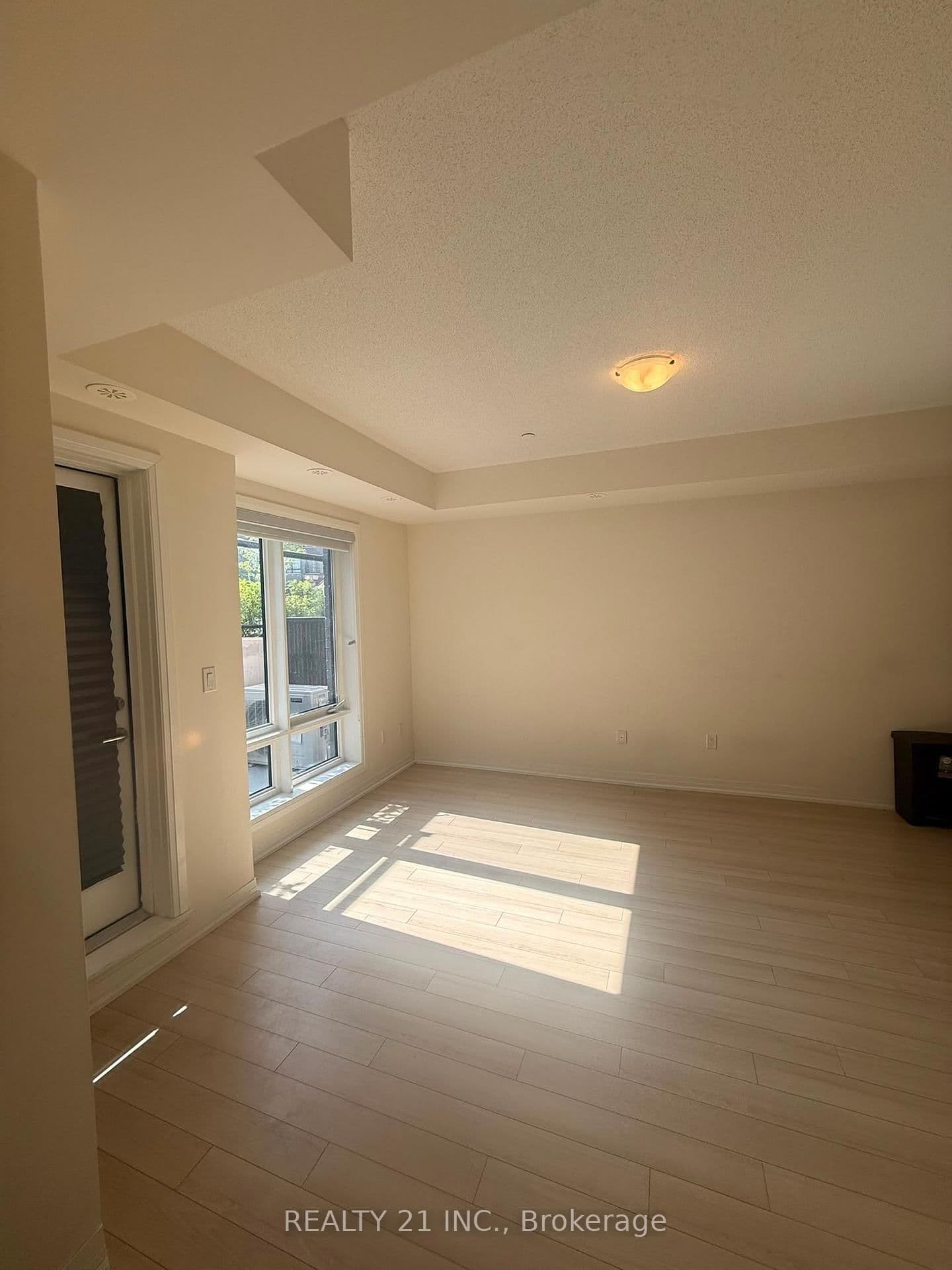 30 Liben Way, Unit 29 thumbnail 4