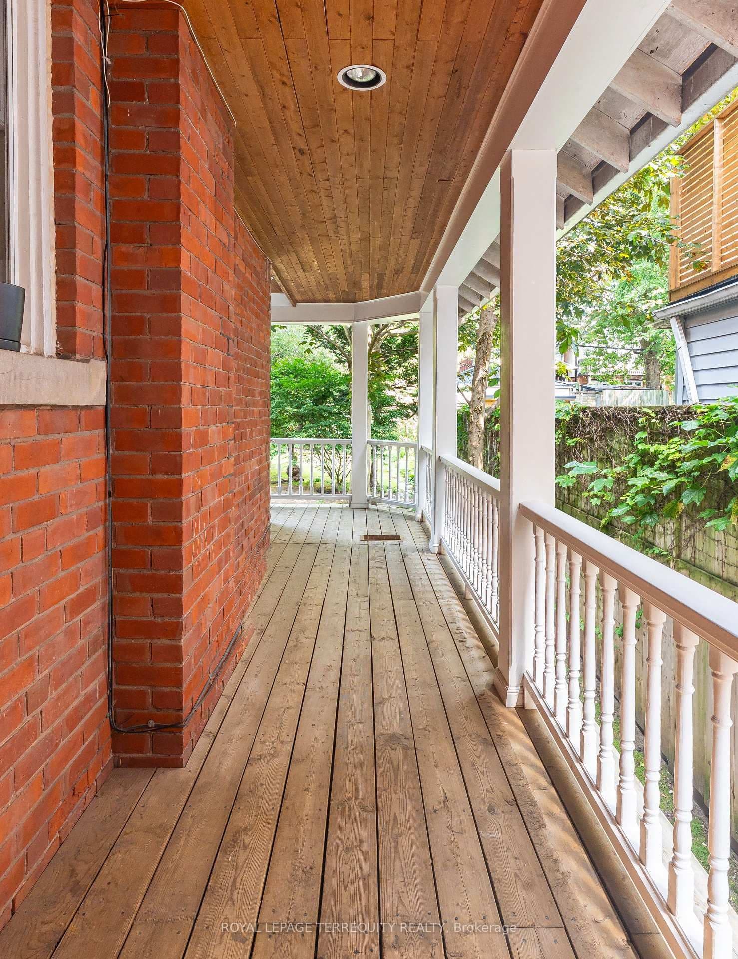89 Leuty Avenue thumbnail 38