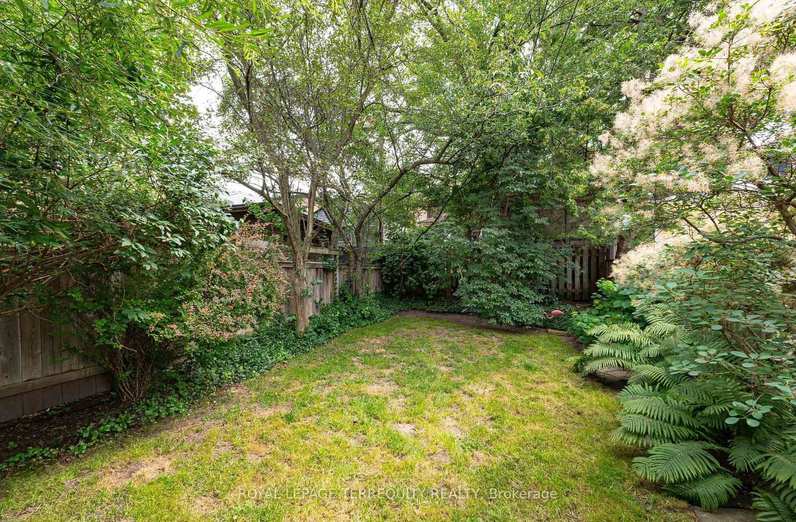 89 Leuty Avenue thumbnail 40