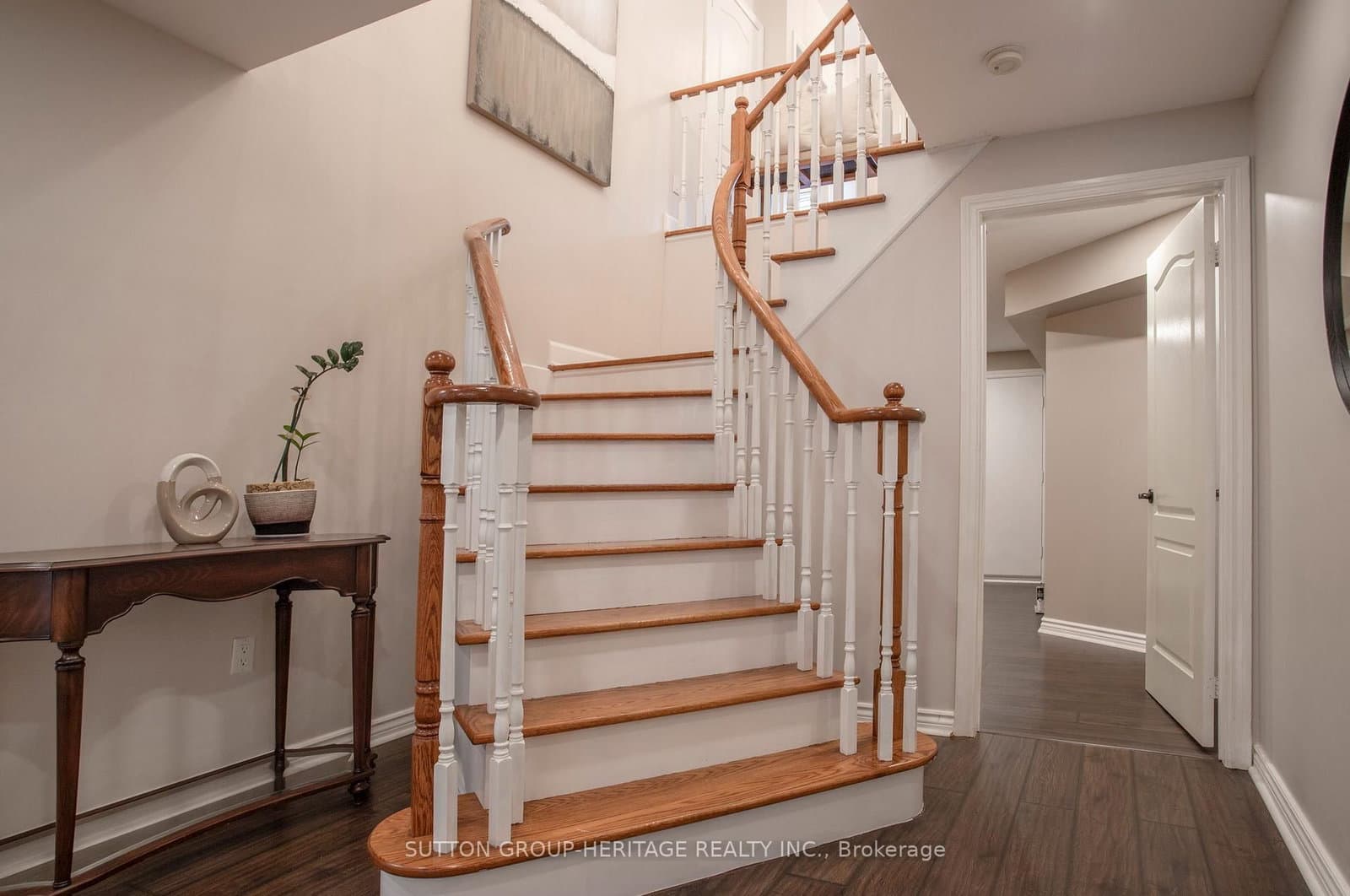 1870 Falconwood Way thumbnail 27