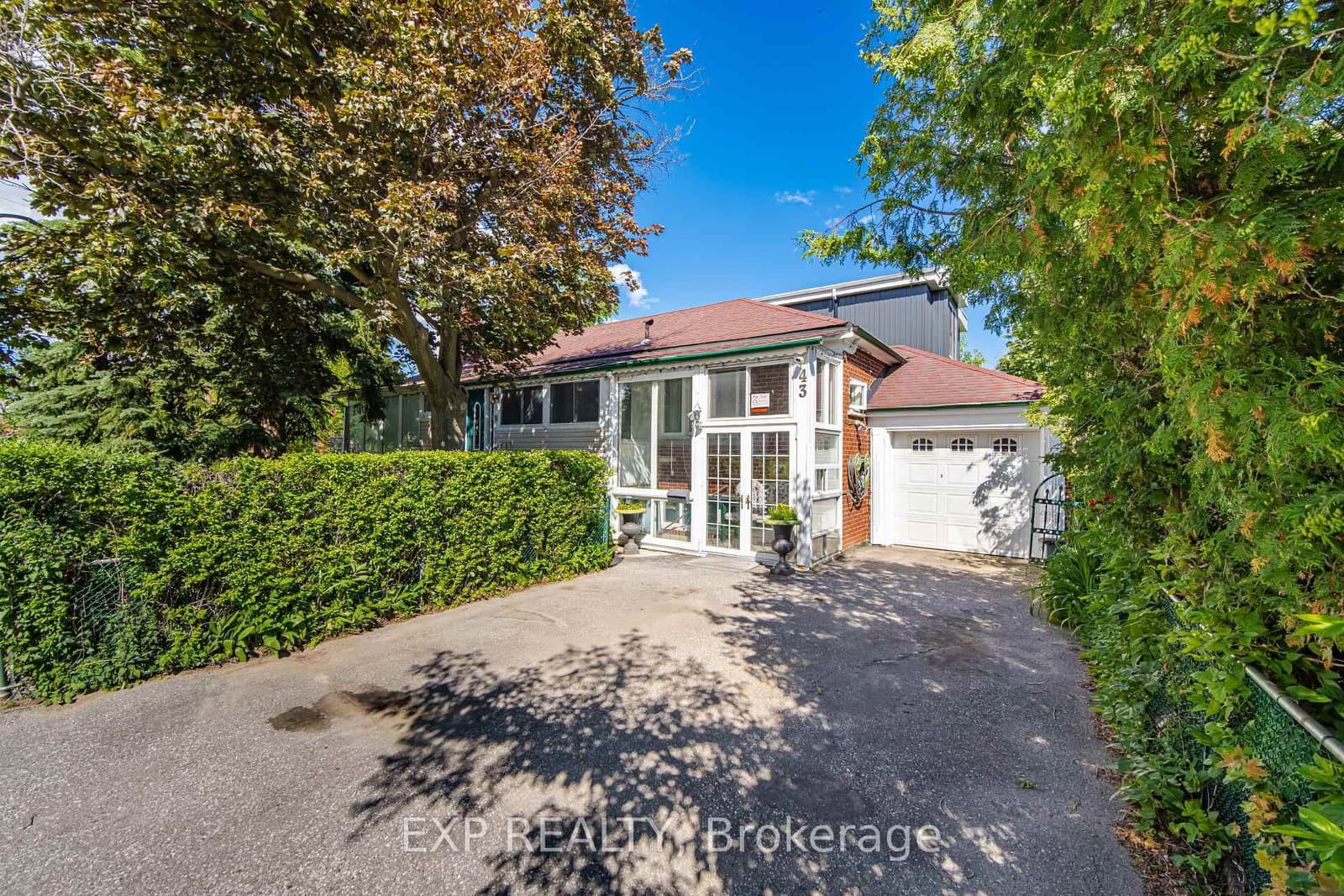 43 Ridgemoor Avenue - Image 1