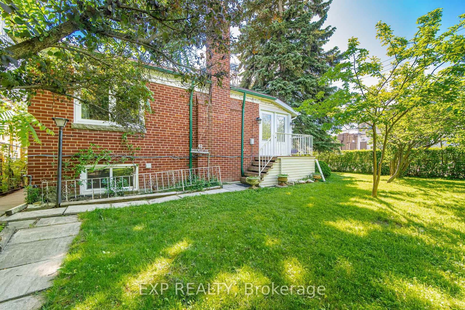 43 Ridgemoor Avenue thumbnail 44