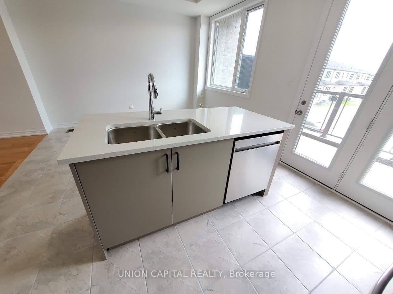 83 Sorbara Way thumbnail 39
