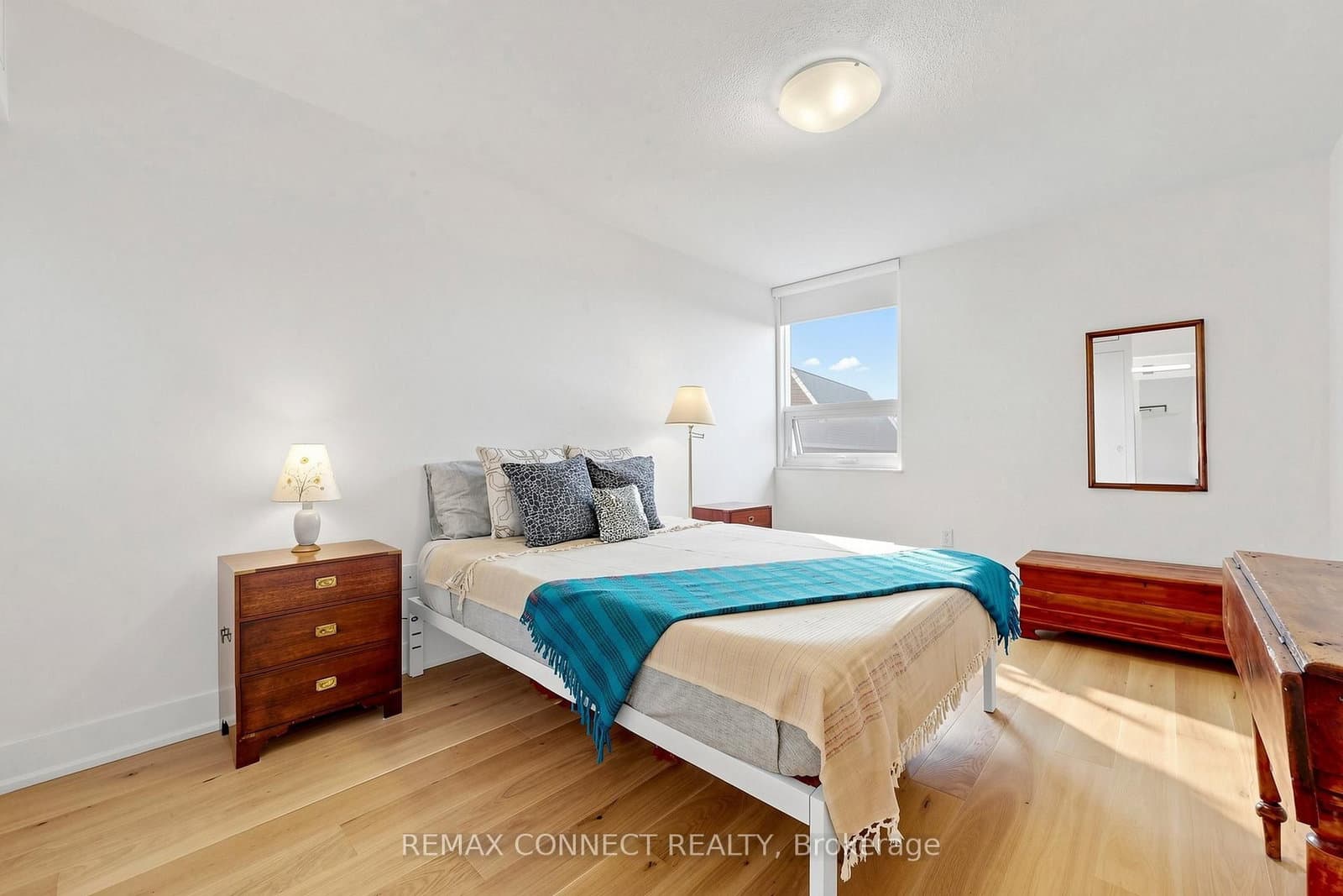 121 Ling Road, Unit 1207 thumbnail 12
