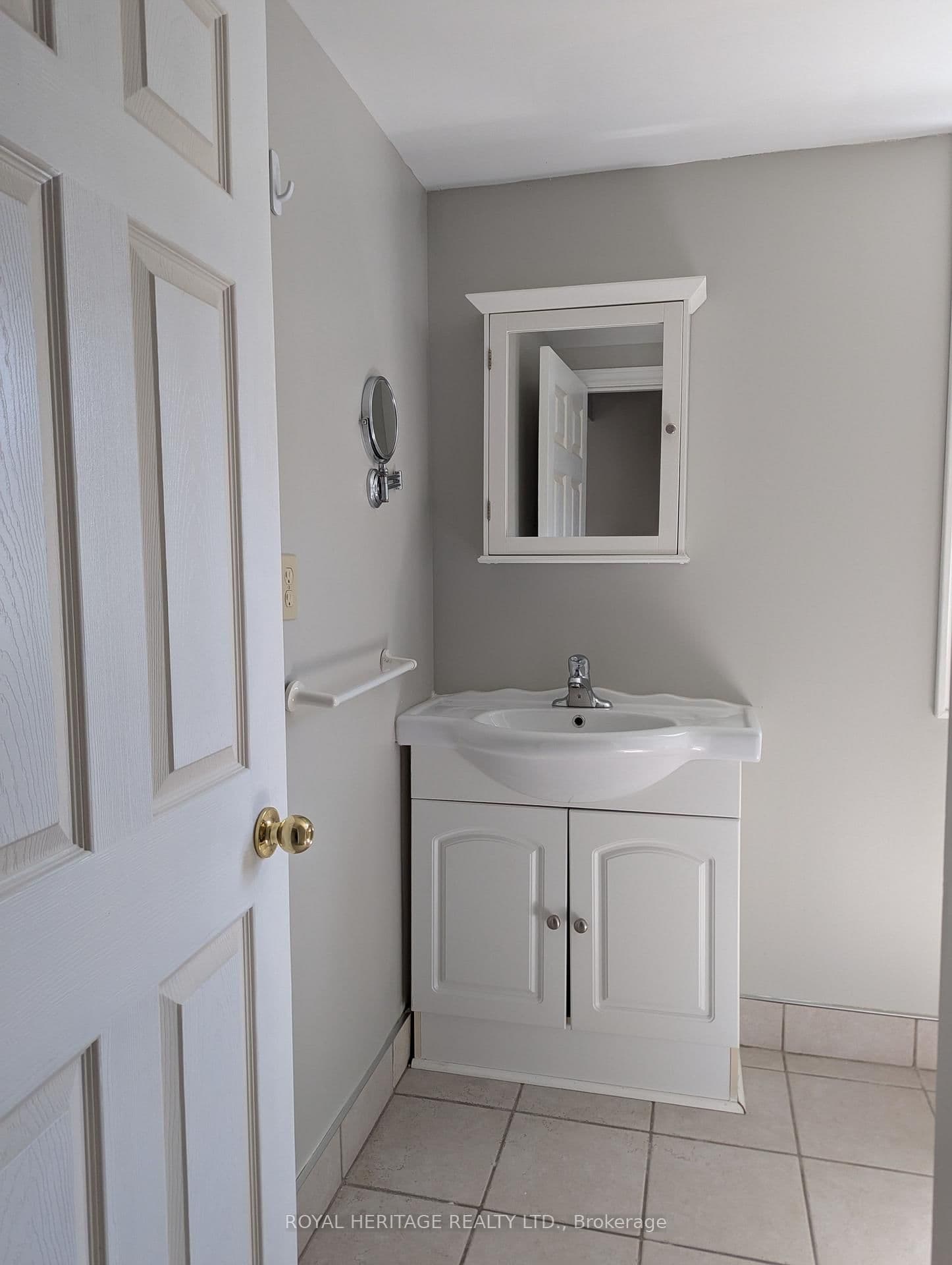 951 Dundas Street E, Unit 1 thumbnail 12