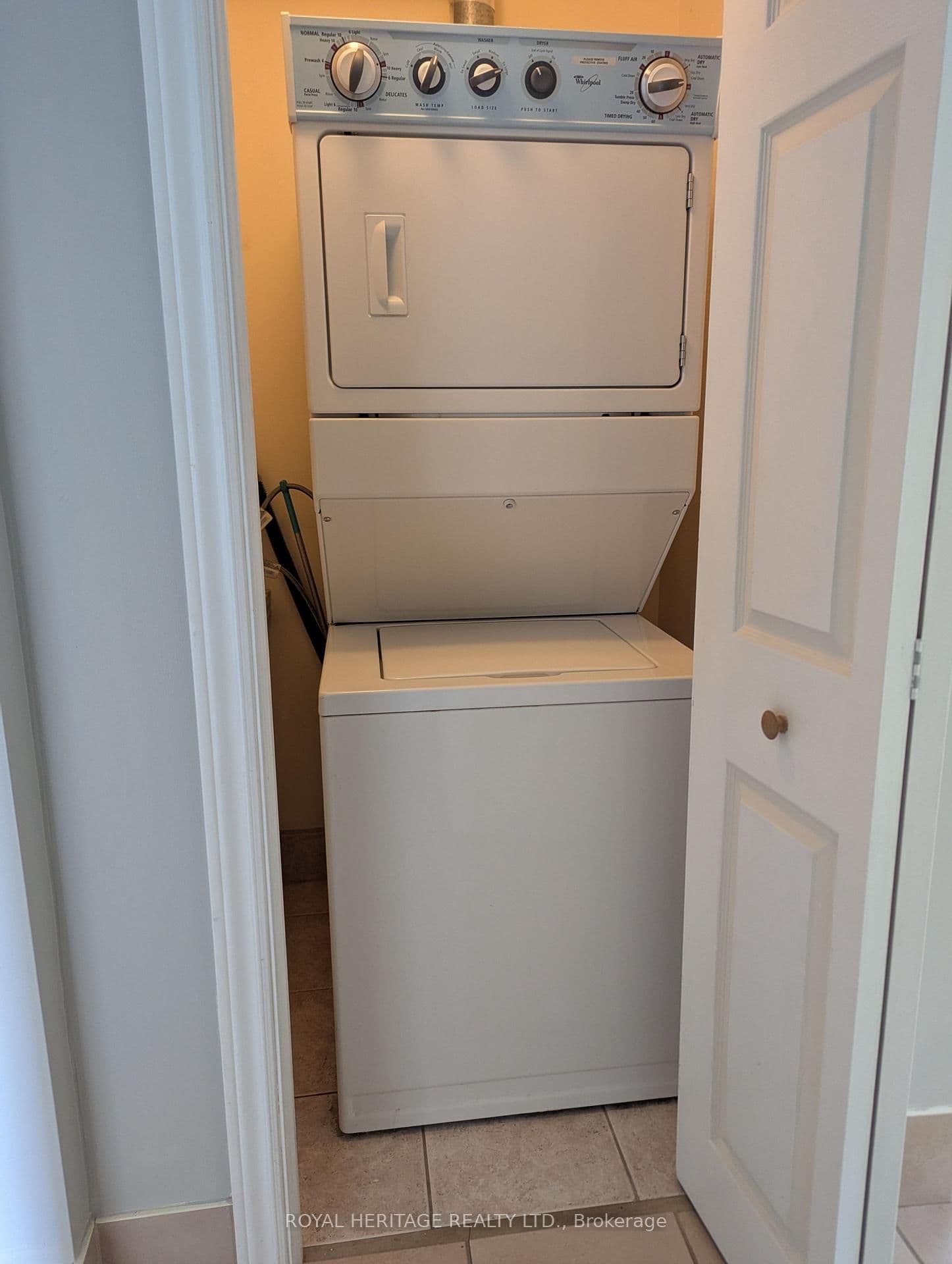 951 Dundas Street E, Unit 1 thumbnail 24