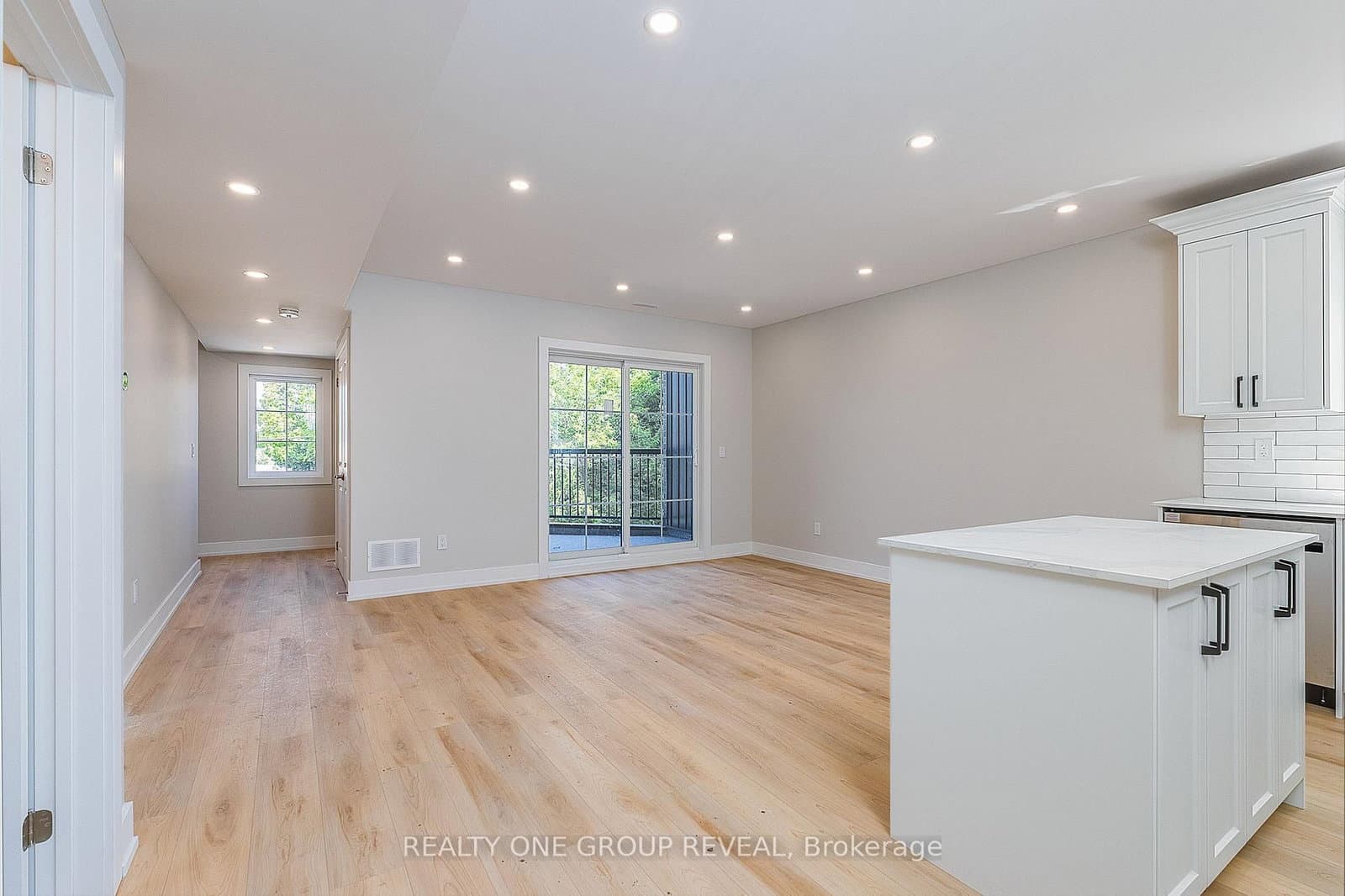 24 Queen Street, Unit 3 thumbnail 9