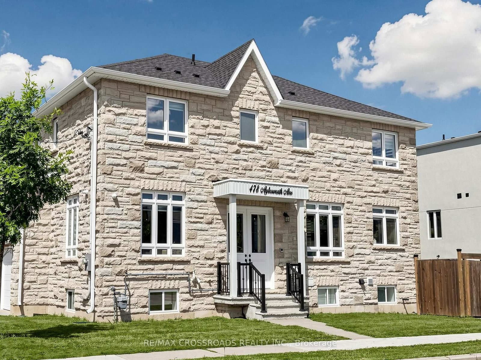 478 Aylesworth Avenue E thumbnail 2