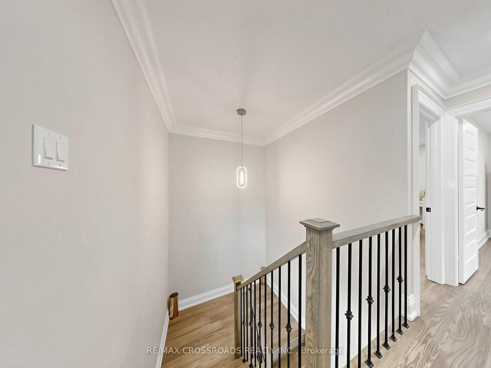 478 Aylesworth Avenue E thumbnail 24